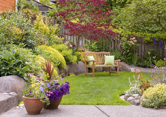 Transform Your Yard with These Creative Garden Walkway Ideas