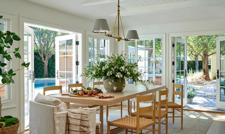 Rustic Dining Room Décor: Bring Cozy Elegance to Your Dining Area